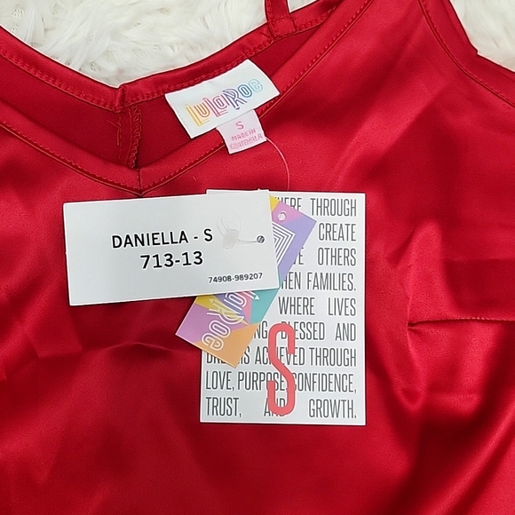 New luluaroe Daniella Cross Back Camisole silky Tank Solid Red Flowy blouse - Picture 7 of 7